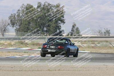 media/Jun-02-2024-CalClub SCCA (Sun) [[05fc656a50]]/Group 3/Qualifying/